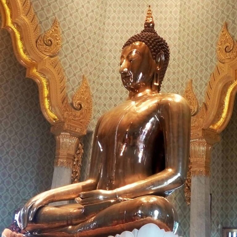 Golden Buddha Temple5